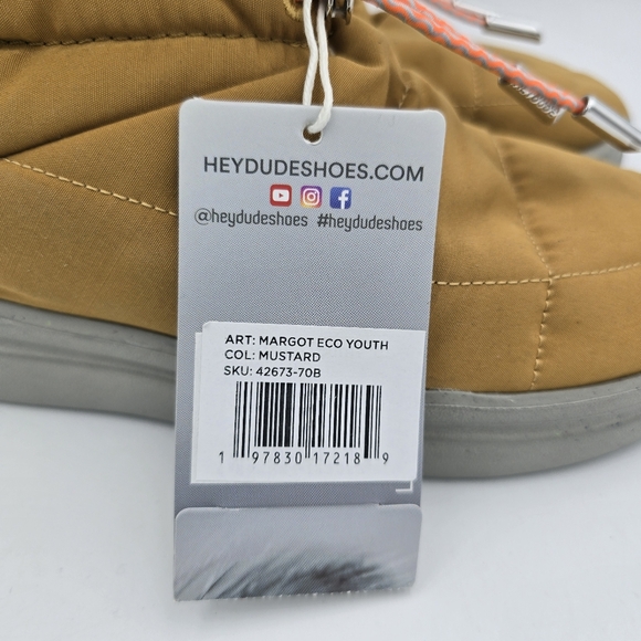NWT Hey Dude Margot Eco Youth Boots, Mustard, Size 3 (Little Girl) - Picture 2 of 16